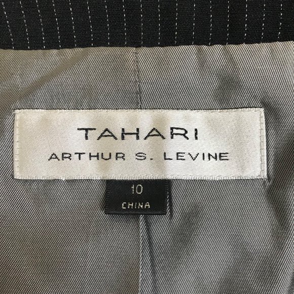 Tahari Black & White Pinstriped Blazer Size 10 Collared Snap Closure Long Sleeve - Picture 5 of 6